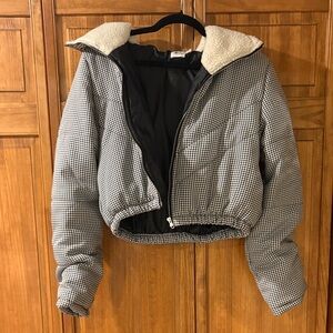 Princess Polly Black and White Puffer Jacket Size Large / XL. NWOT